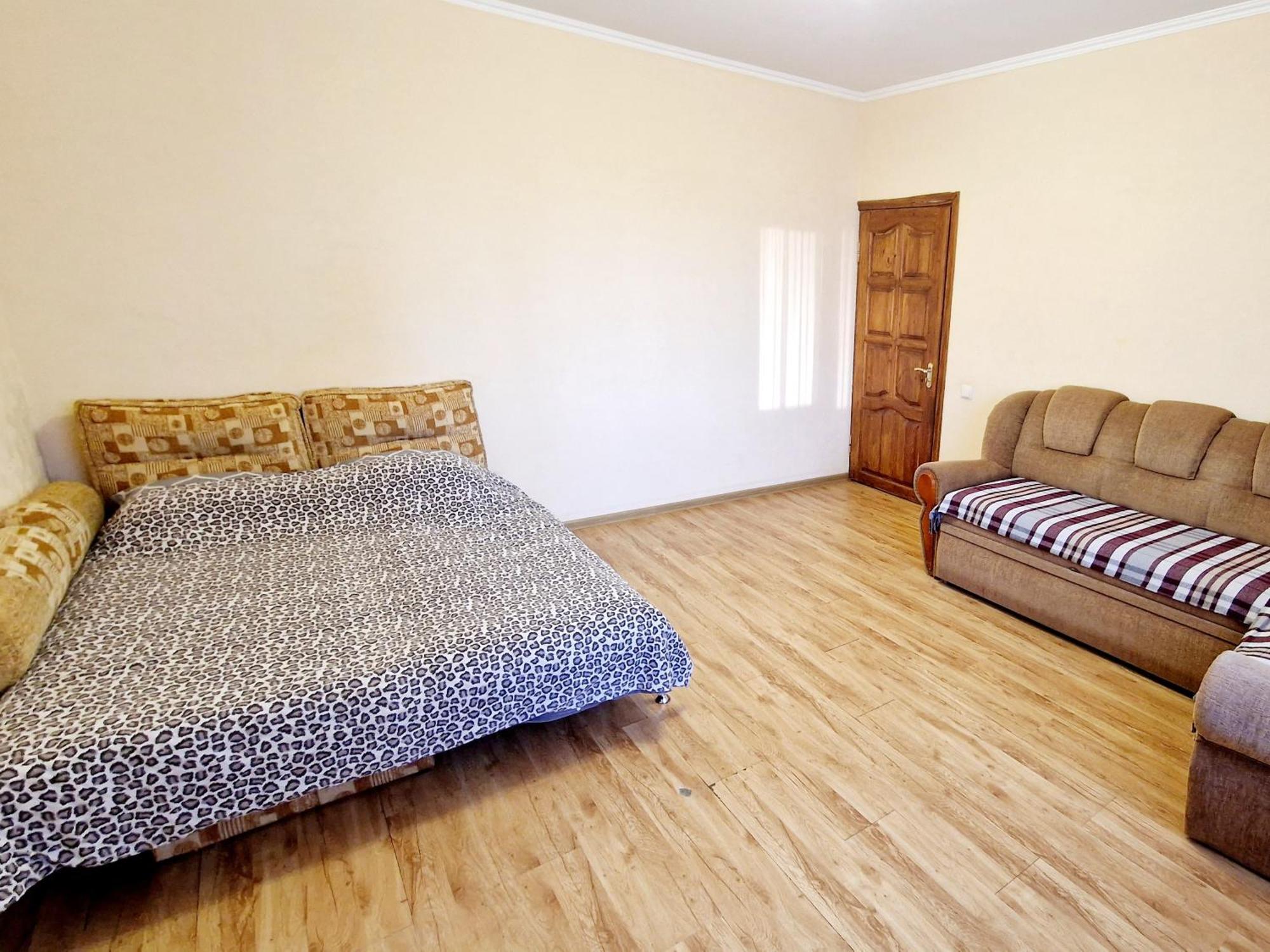 Apartment On Kravchuka, 11B Lutsʼk Exterior foto
