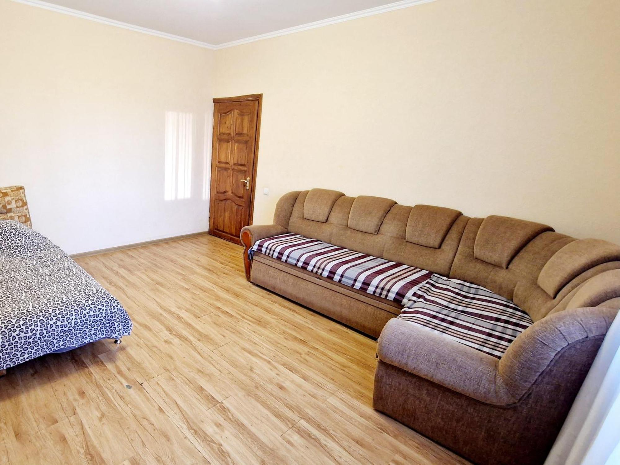Apartment On Kravchuka, 11B Lutsʼk Exterior foto
