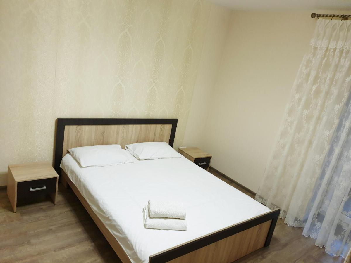 Apartment On Kravchuka, 11B Lutsʼk Exterior foto