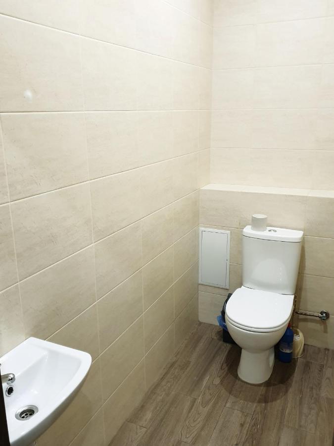 Apartment On Kravchuka, 11B Lutsʼk Exterior foto